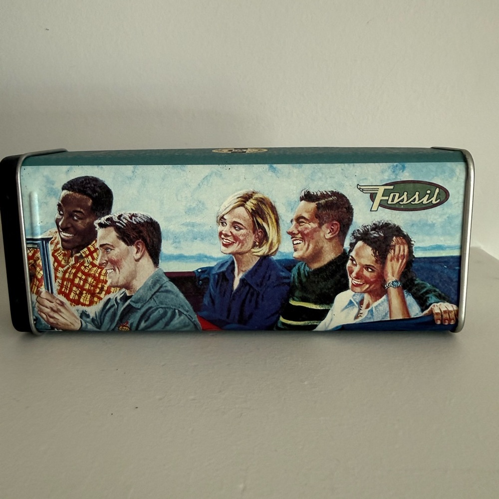 Fossil Classic Blue Tin Box